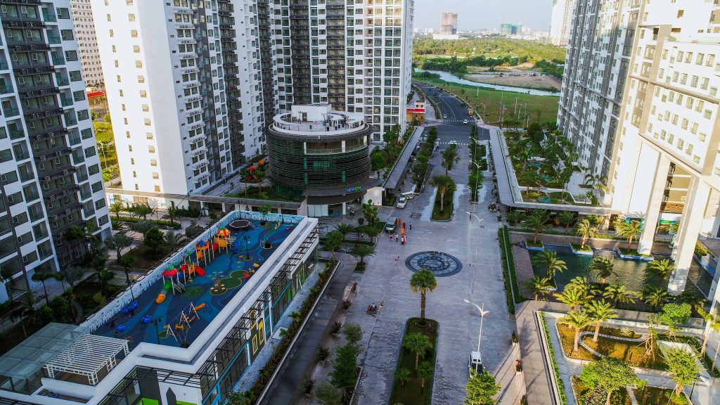 Thuận Việt Holdings Nợ Thuế Hơn 3.200 Tỷ: Gây Chấn Động
