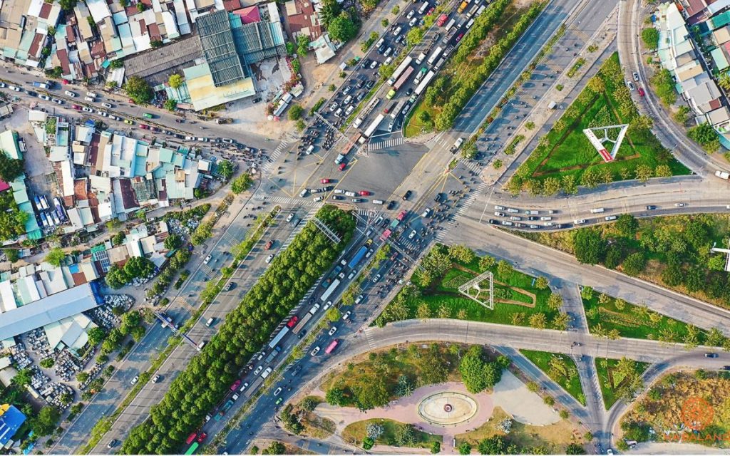 Khu Đông TPHCM bứt phá: Hạ tầng lên đời, căn hộ tăng giá mạnh