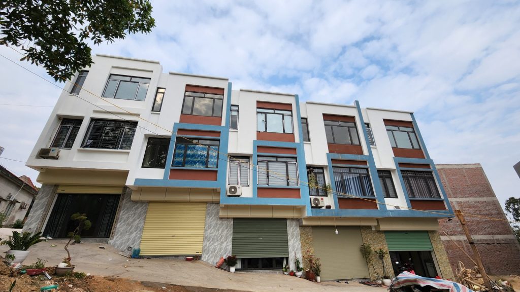 Đào móng làm sập nhà hàng xóm: Bồi thường bao nhiêu?