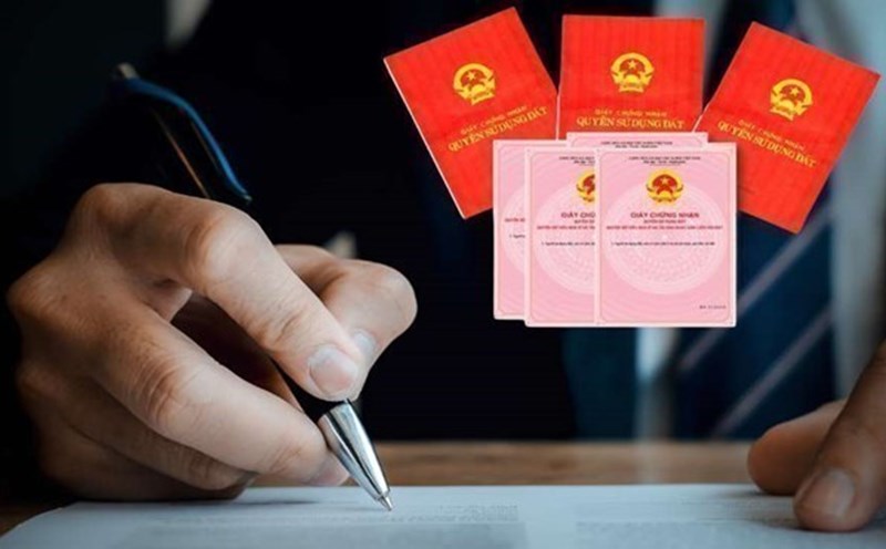 Số Lượng Sổ Đỏ Cấp Lần Đầu Tại TP.HCM Giảm Sốc Hơn 94%