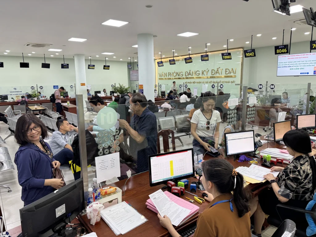 TPHCM thay đổi thủ tục đất đai: Không cần đến nơi có nhà đất